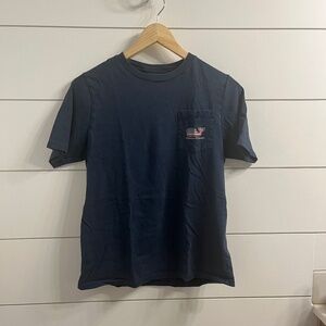 Vineyard Vines USA Flag Whale Top 4th Of July Navy T-Shirt With Pocket Size: L